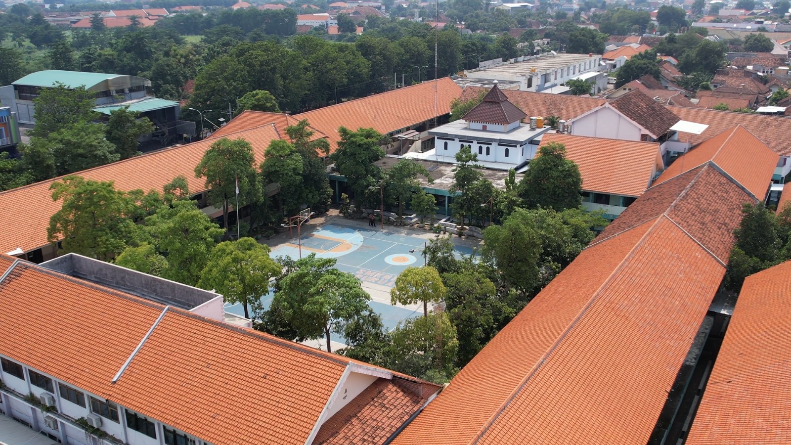 Gambar Latar Belakang