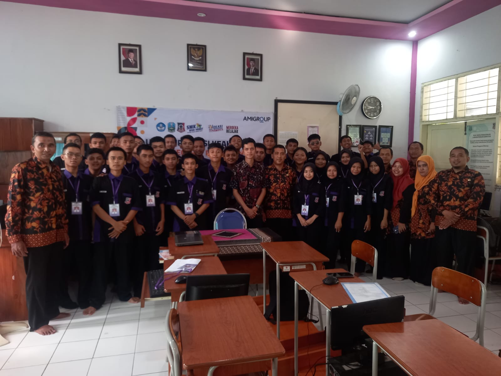 Gambar Latar Belakang