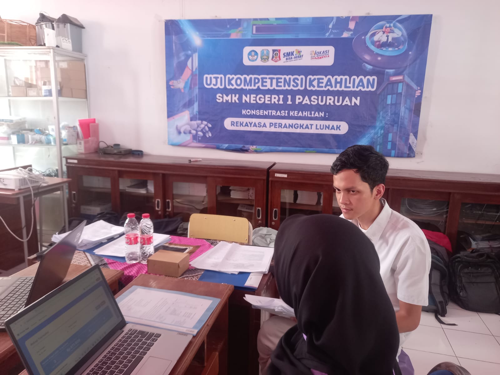 UJI KOMPETENSI KEAHLIAN REKAYASA PERANGKAT LUNAK SMK NEGERI 1 PASURUAN