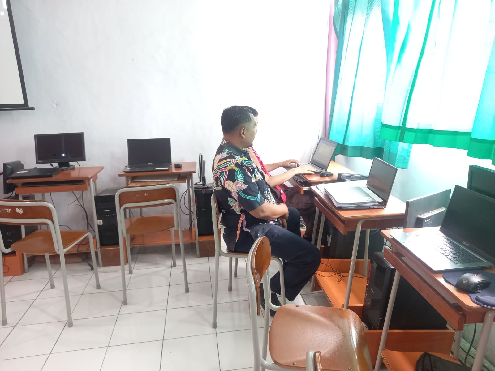 UJIAN KOMPETENSI KEAHLIAN 2025