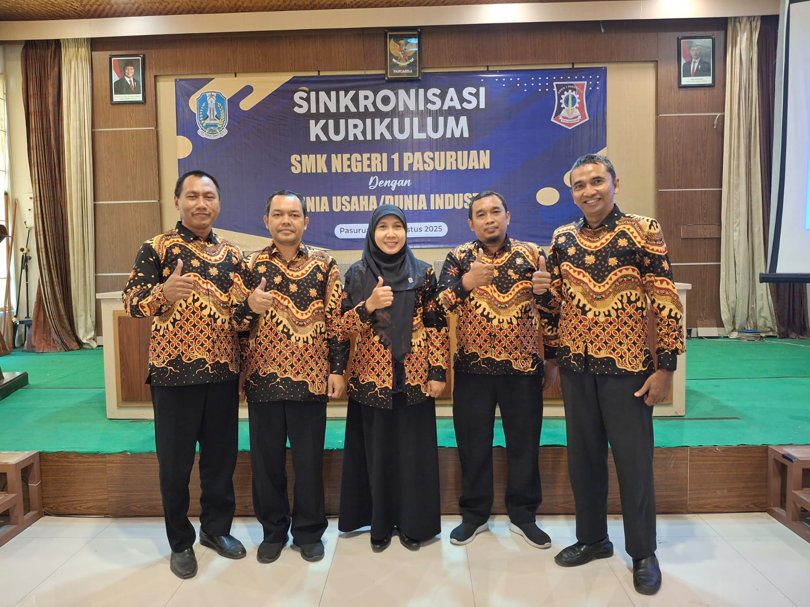 SMKN 1 PASURUAN dan DUNIA USAHA/DUNIA INDUSTRI (Sinkronisasi Kurikulum)