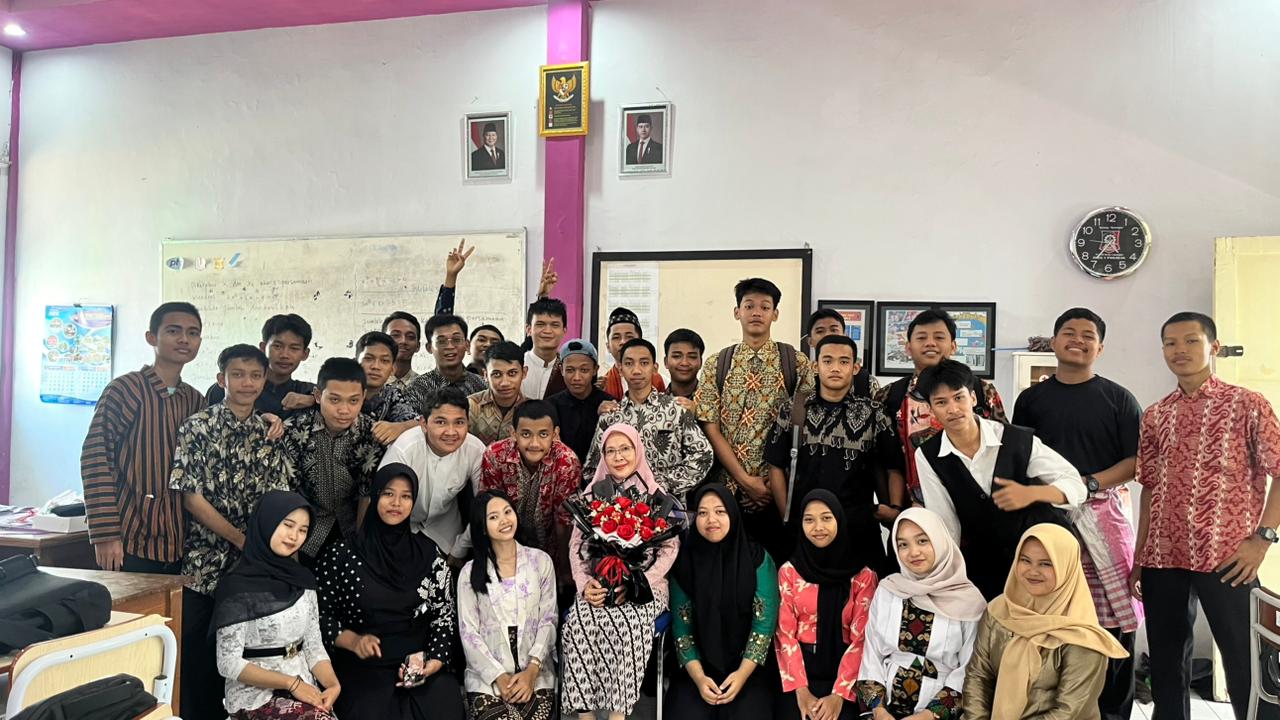 PERINGATAN HARI GURU NASIONAL "GURU HEBAT INDONESIA KUAT"