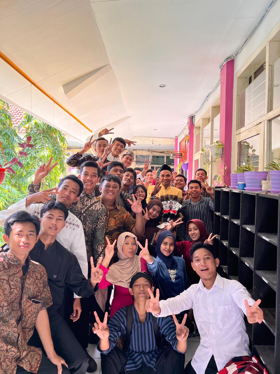 PERINGATAN HARI GURU NASIONAL "GURU HEBAT INDONESIA KUAT"