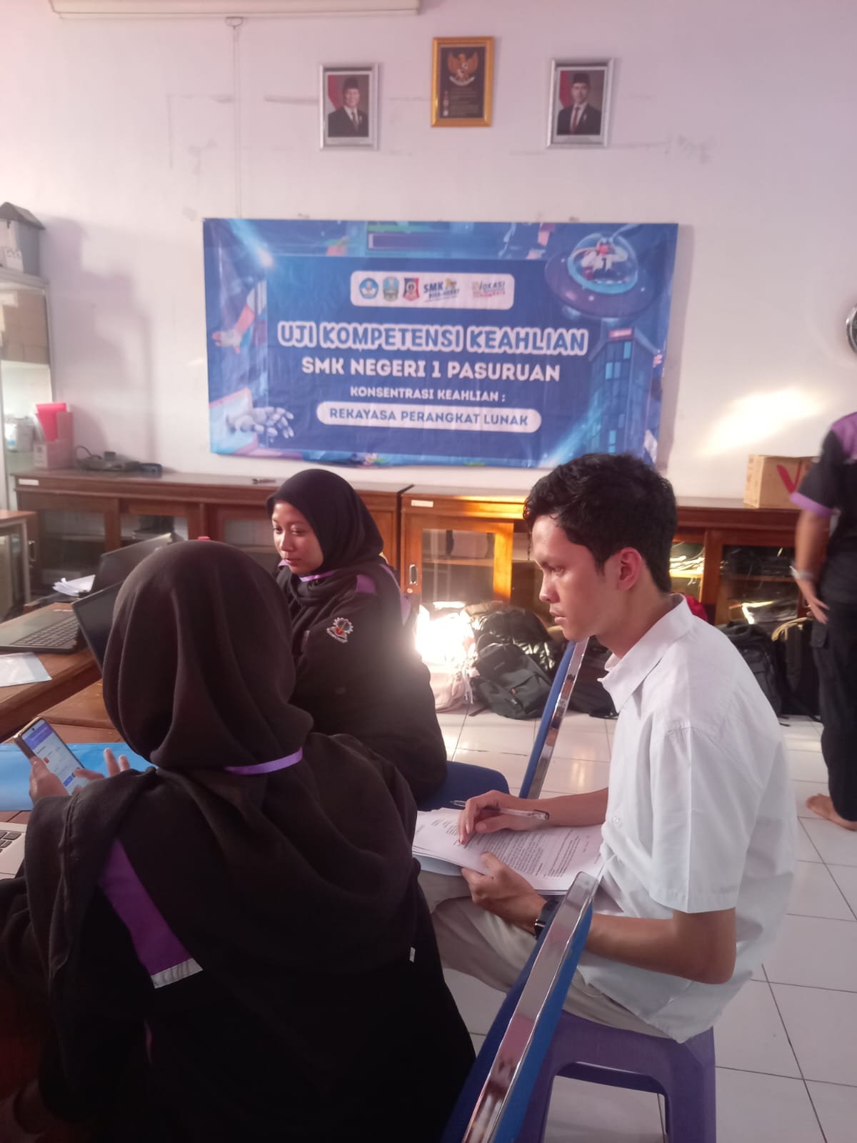 UJI KOMPETENSI KEAHLIAN REKAYASA PERANGKAT LUNAK SMK NEGERI 1 PASURUAN